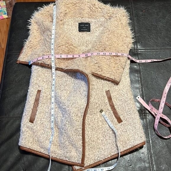 Love Tree vest size small - Picture 5 of 7